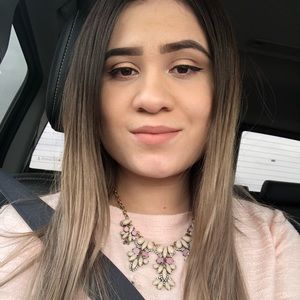 Meet your Posher, Daniela